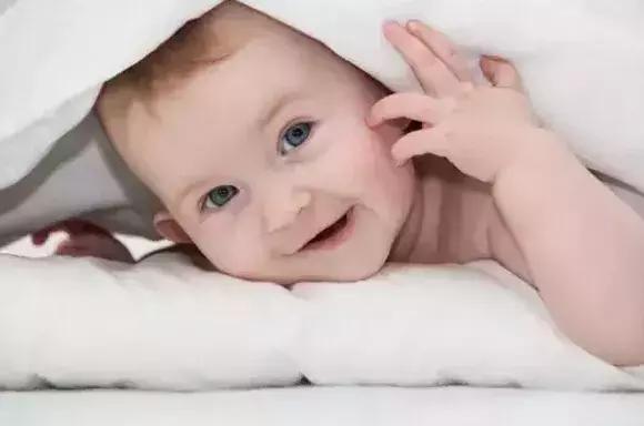新生儿的这些“不正常”其实都是正常现像~