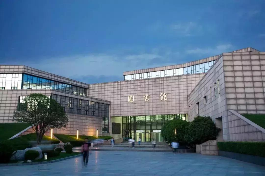 欧亚，你好！欧亚，再见！