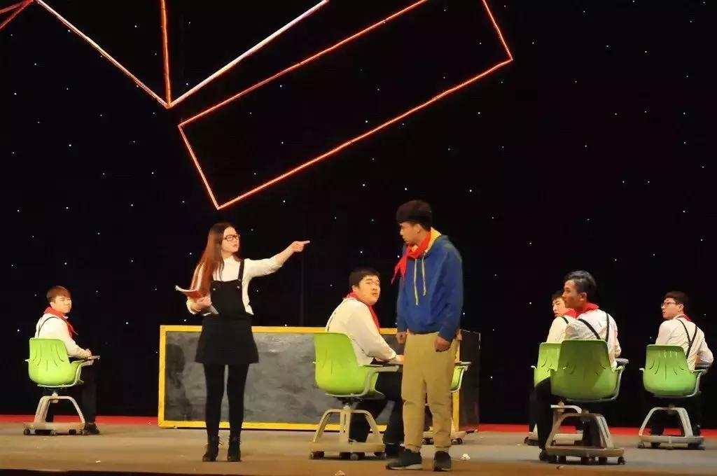 欧亚，你好！欧亚，再见！