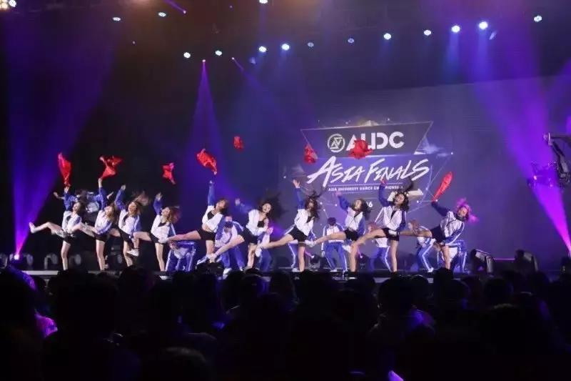 欧亚，你好！欧亚，再见！