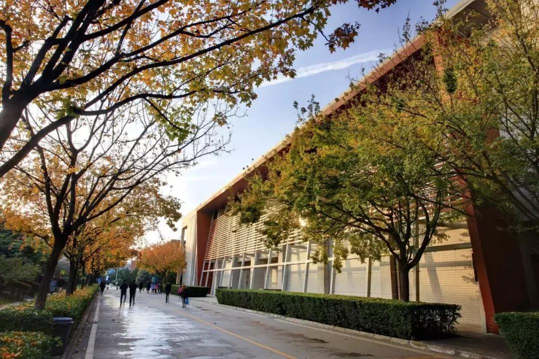 欧亚，你好！欧亚，再见！