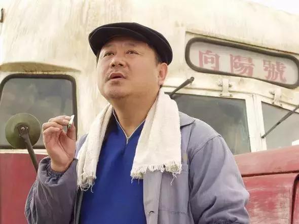 55岁范伟近照曝光,范伟全家近照曝光