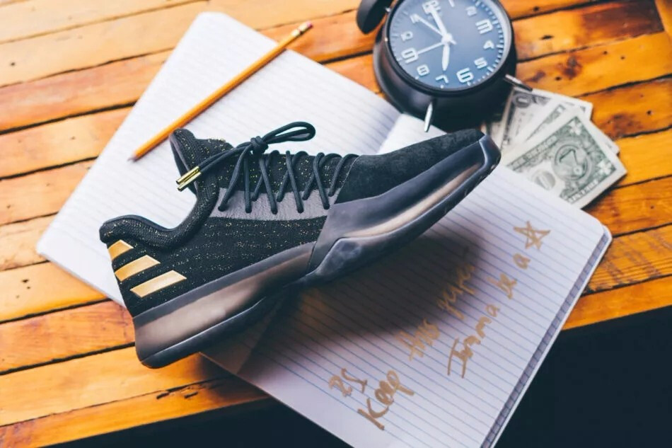 近期入手鞋子,近期值得入手的潮鞋