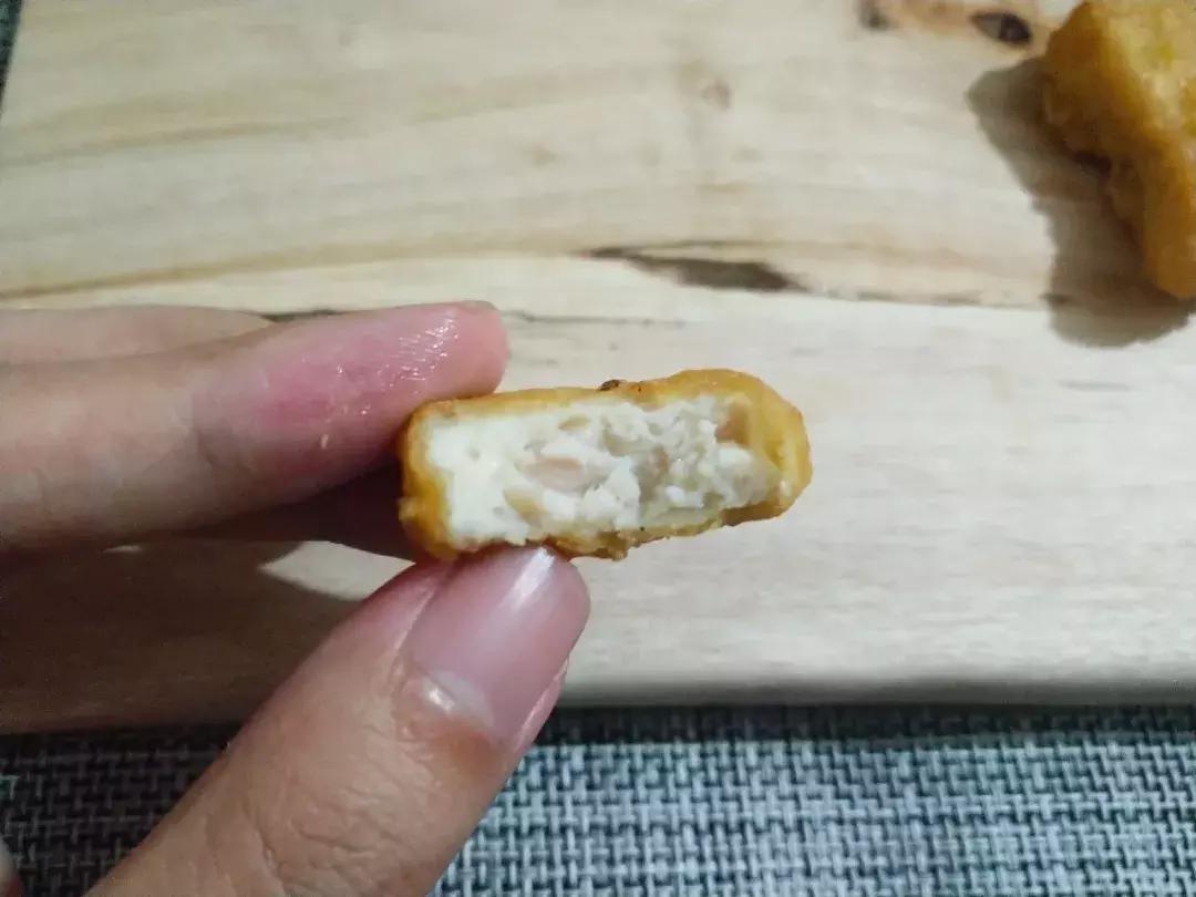 汉堡王嫩香鸡块是辣的吗,汉堡王嫩香鸡块和麦乐鸡