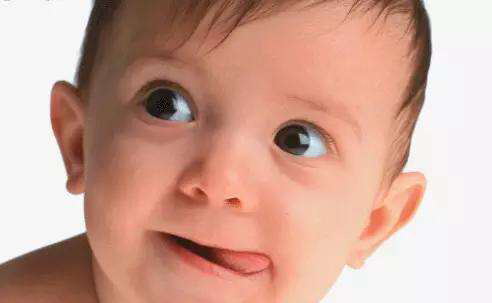 春天小孩嘴唇干裂怎么回事,春季宝宝嘴唇干裂怎么办