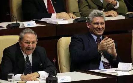 30岁的省委书记，最年轻的政治局委员，成为国家元首！