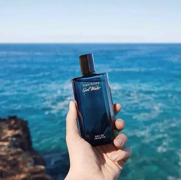 喷了妹子抱着不想放的10大男性香水