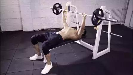 武汉月收入2万行业有哪些,在武汉最赚钱的3个行业