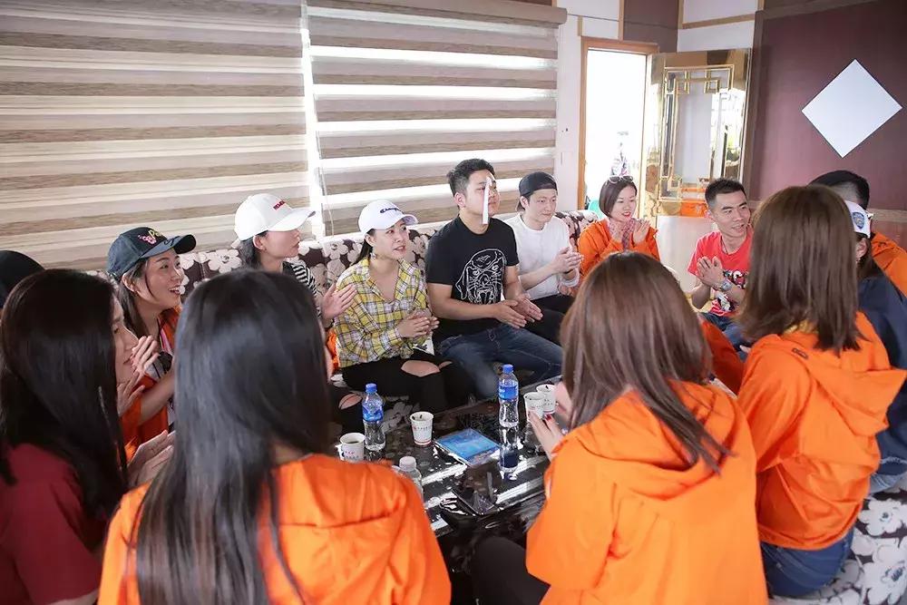 皓添金融,皓添金融稳健发展