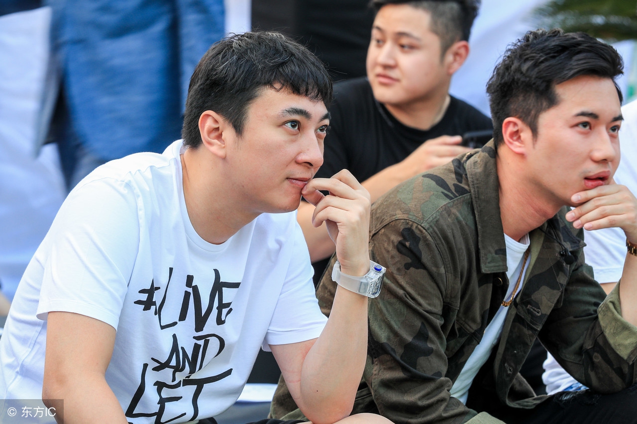 他曾怒撕王思聪创立几百亿公司，今众叛亲离财富不足原来百分之一