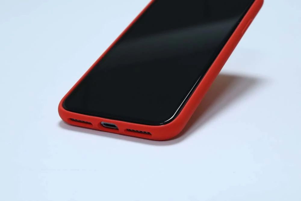 一张iphone15屏幕保护膜售价348元,iphonex贴膜要多少钱