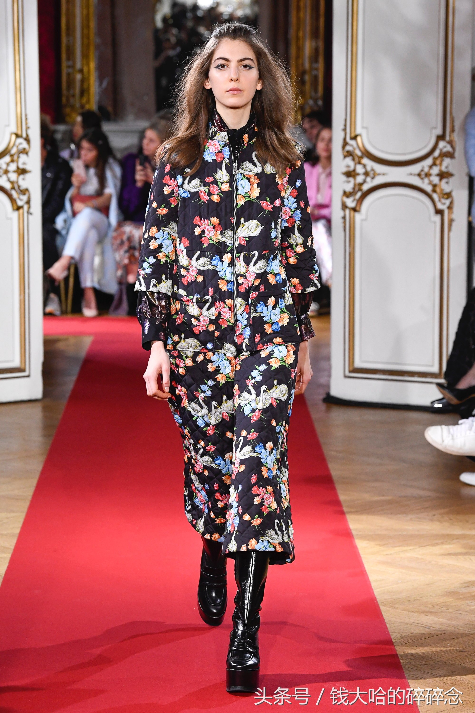 18岁的雨天你站在屋檐下等一个人：PaulJoe2018秋冬女装合辑