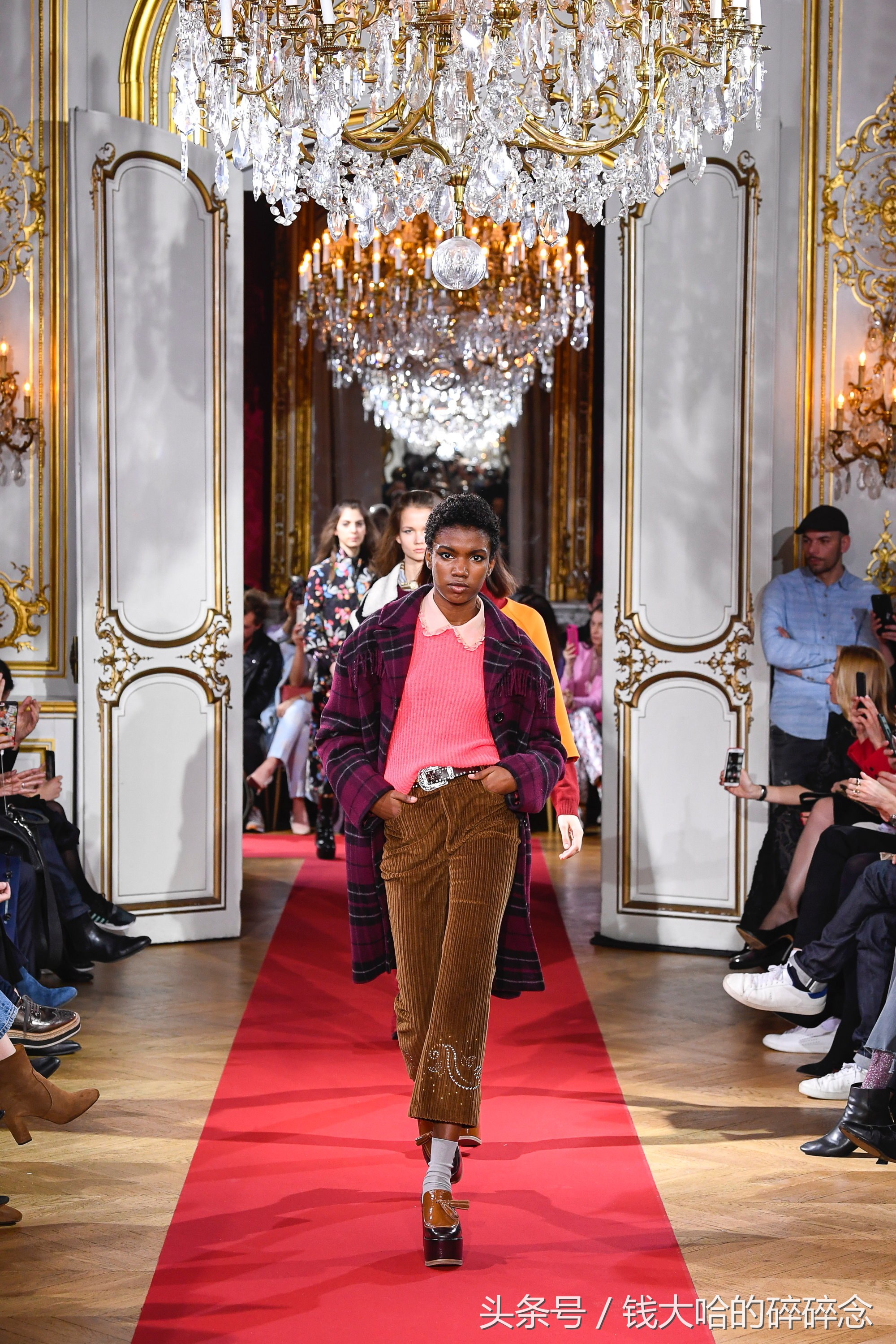 18岁的雨天你站在屋檐下等一个人：PaulJoe2018秋冬女装合辑