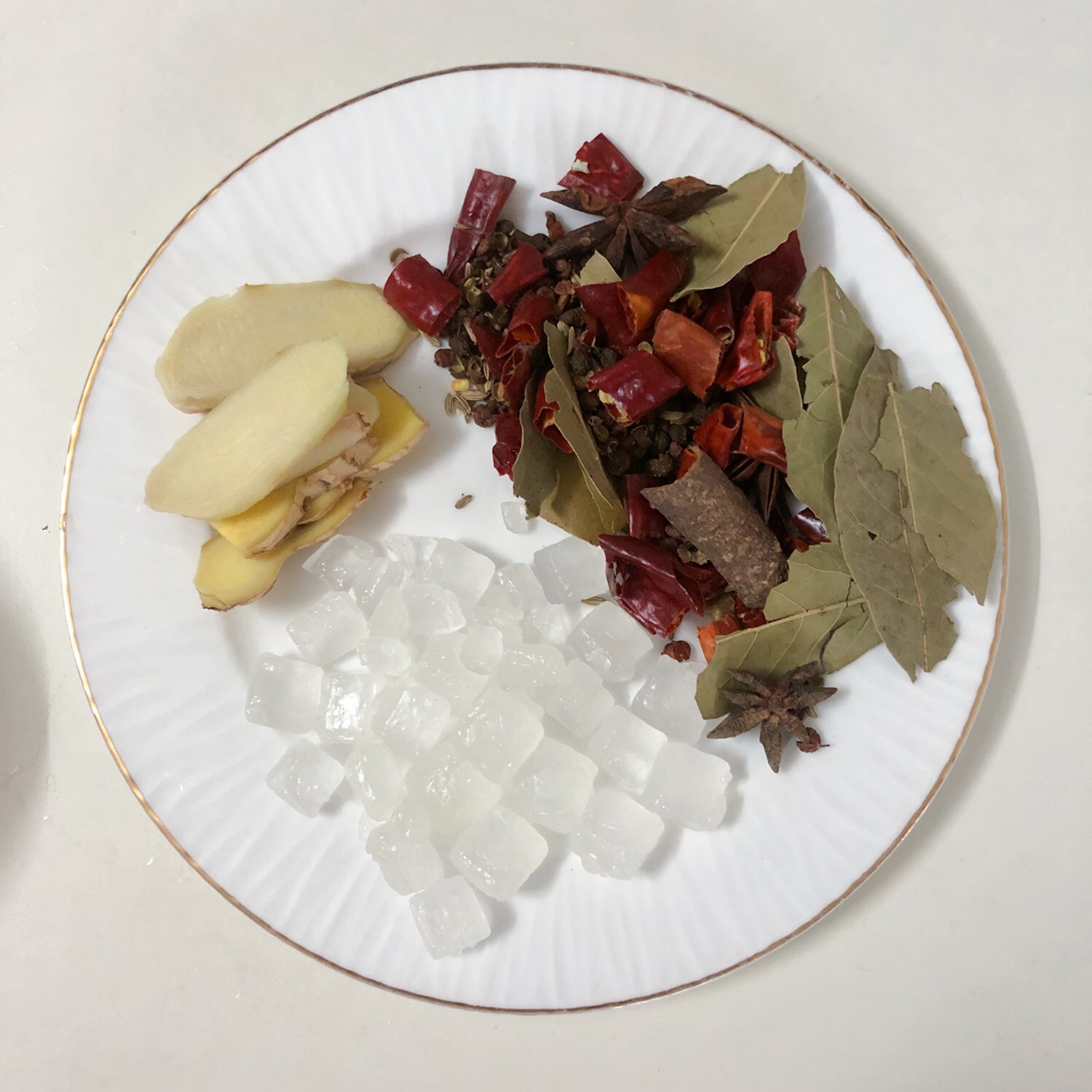 自制周黑鸭鸭胗的卤制方法,自制鸭头周黑鸭的做法