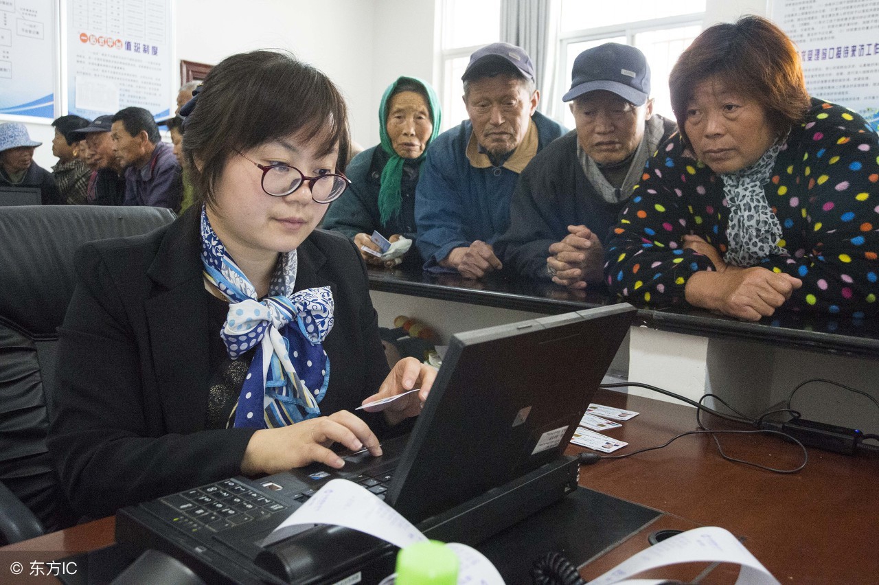 超过多久可以算公司未缴纳社保,单位社保中断个人该如何续交社保