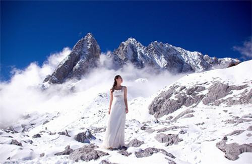 云南蜜月旅拍婚纱照,推荐云南拍婚纱照圣地