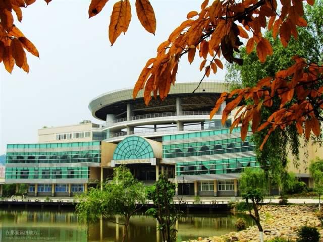 我的母校，位于四川绵阳得西南科技大学，那些迷人得景色