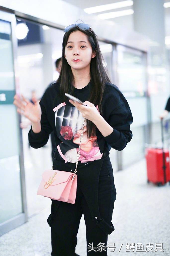 秋冬手袋流行元素,热门手袋款式