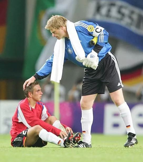 这位1米7的巨人已离开绿茵场上快1年了,你还记得吗?