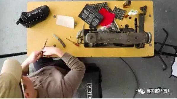 他把“假鞋”做到了极致，卖得比真鞋还贵……