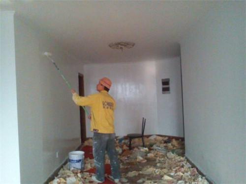 旧房翻新粉刷方法视频,旧房翻新粉刷墙面的步骤
