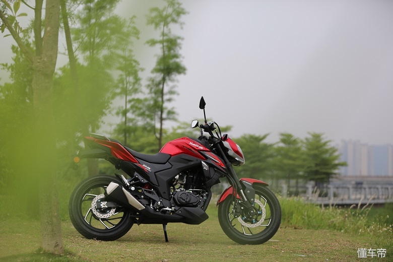 豪爵dr160过弯,豪爵dr160长距离测试