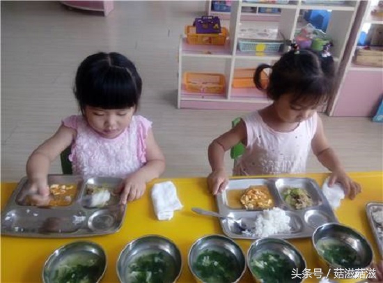 含钙铁锌硒维生素的食物有哪些,钙铁锌硒食物含最多是哪种