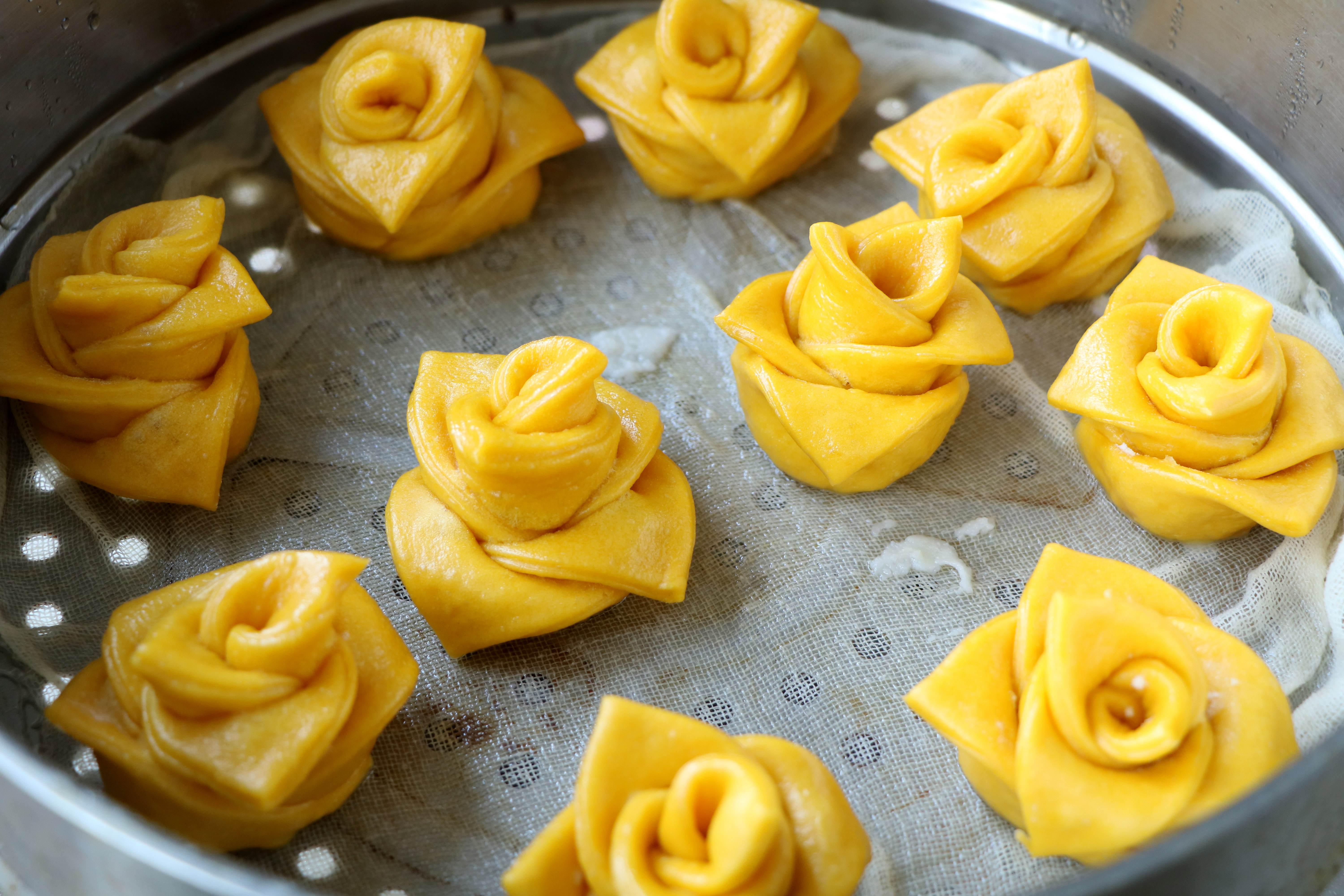 老面馒头如何做得筋道松软,最松软的老面馒头怎么做