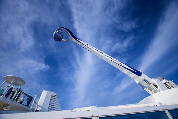 黄晓明坐游轮,黄晓明夫妇豪华邮轮