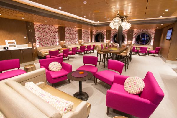 黄晓明坐游轮,黄晓明夫妇豪华邮轮