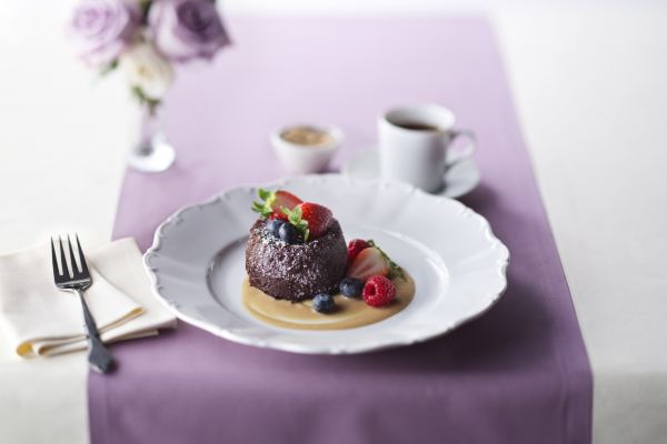 黄晓明坐游轮,黄晓明夫妇豪华邮轮