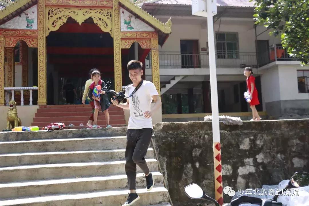西双版纳最新傣族泼水节,体验云南西双版纳泼水节
