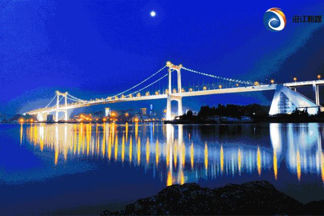 一个靠脸吃饭的女人,一个靠脸吃饭的姑娘