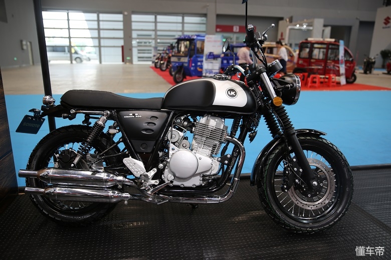 声音好听的250摩托车,双缸250复古街车