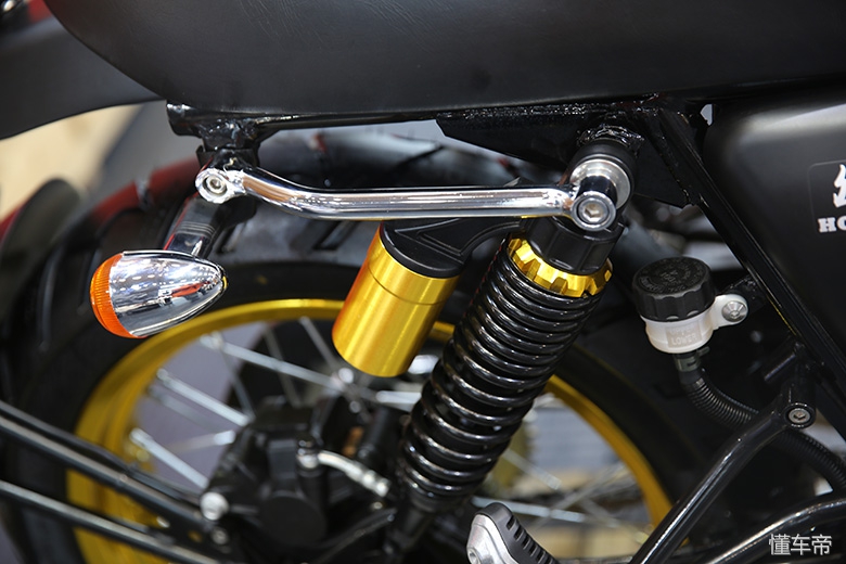 声音好听的250摩托车,双缸250复古街车