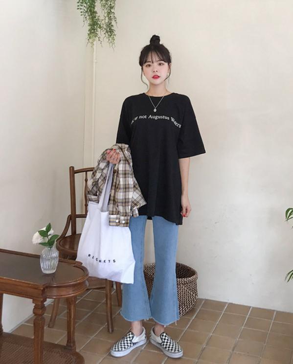 t恤买大了怎么搭配裙子,t恤买大了怎么办教你一招