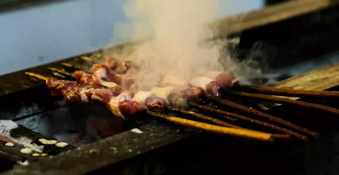 合肥的正宗*疆新**羊肉店，跨越千里空运而来，老板说假一赔店！