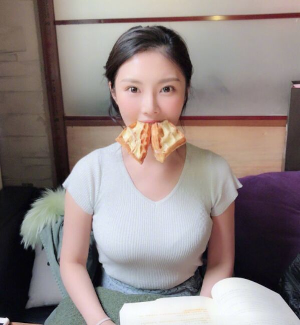 徐冬冬在余罪的剧照,徐冬冬的余罪