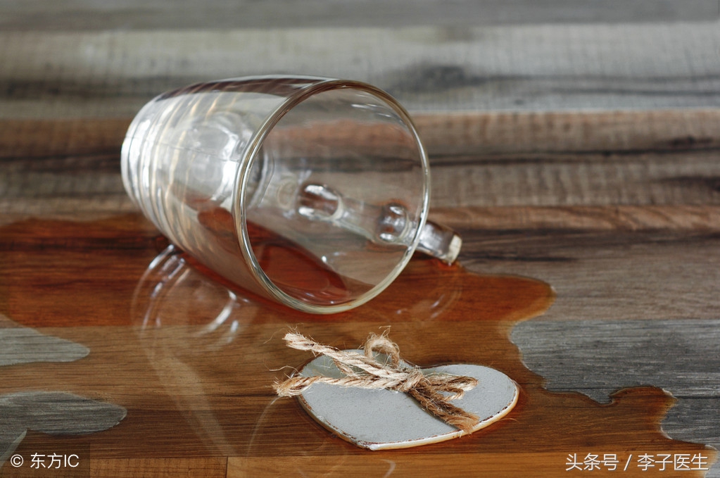 父母憋不住尿,他用这个方法,帮父母找回舒适和体面