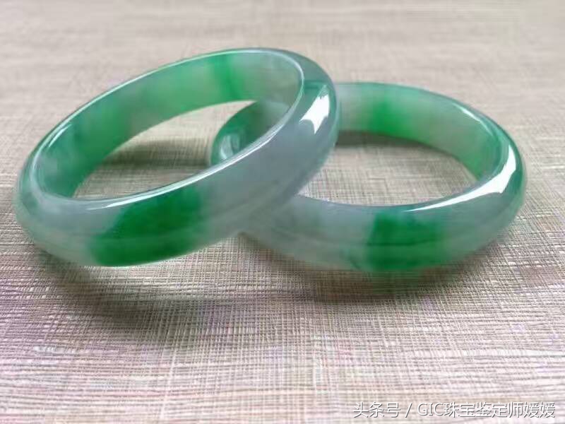 紫罗兰翡翠手镯挑选技巧,翡翠手镯怎么挑选入门