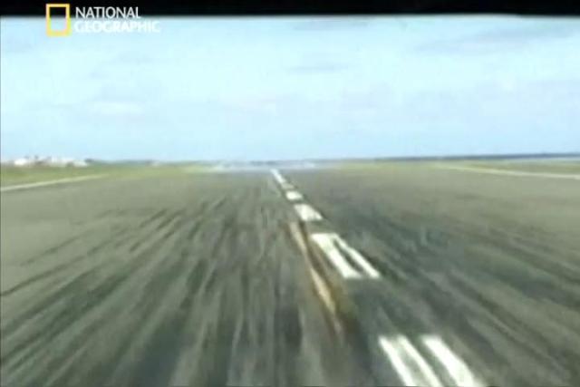 空难新闻报道,越洋236滑翔机