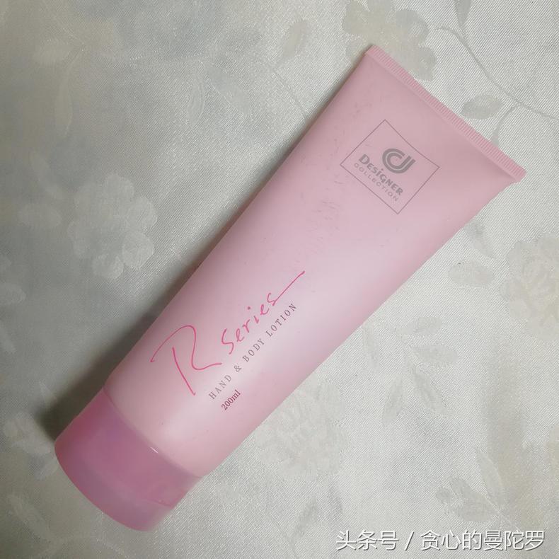 烟酰胺身体乳保湿滋润,润体乳亲测