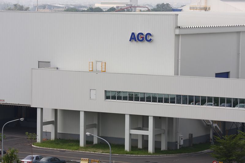 国产有10.5代玻璃基板生产线吗,中国玻璃基板研发