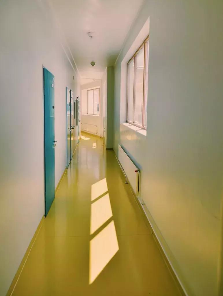 在家里闷骚,去上班腻歪,大千世界,到底哪里才是世外桃源?