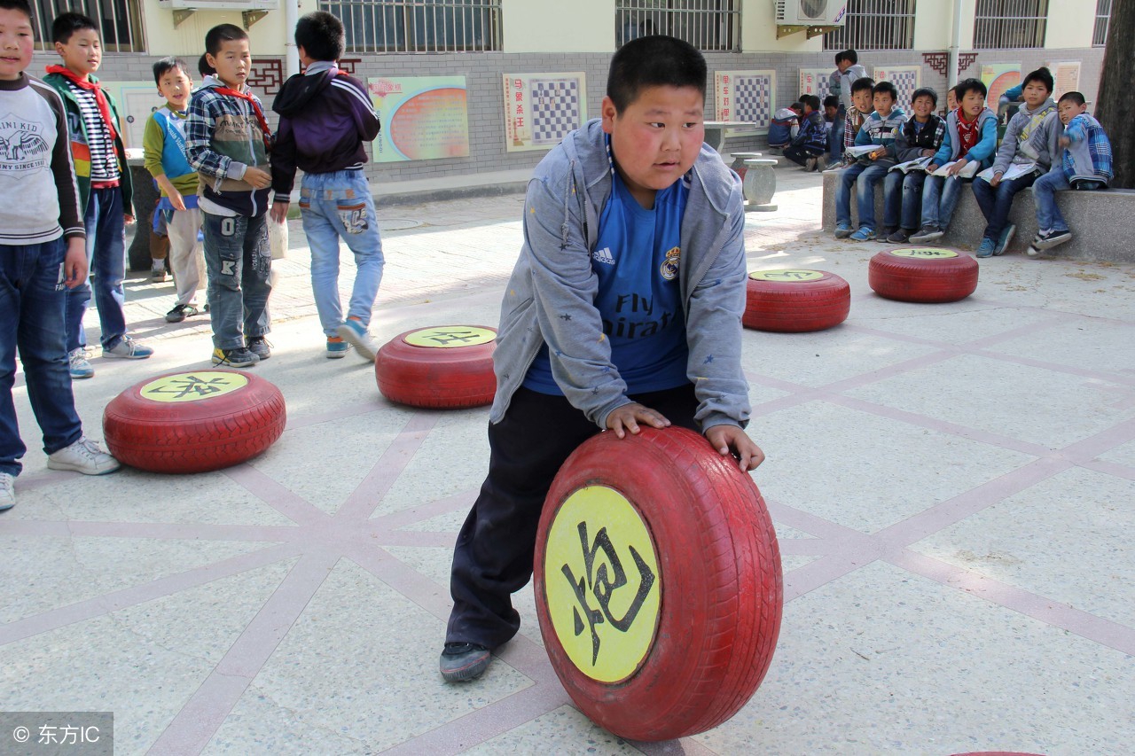 世界是一个棋盘演讲完整原文,帮你赢棋的不是车马炮而是兵卒