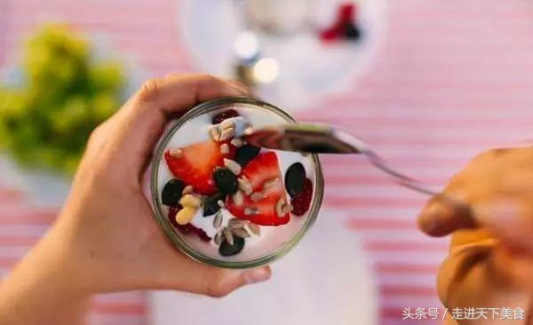 最好的希腊酸奶,热量最低的希腊酸奶测评