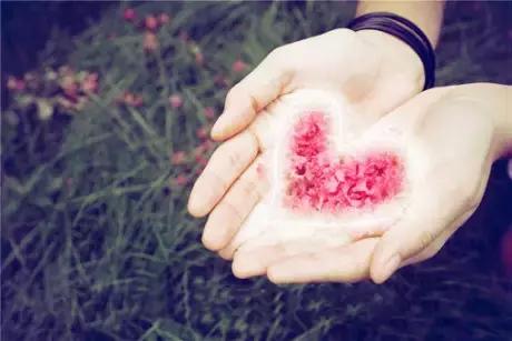 天下雨了可以撑伞；心下雨了该怎么办？