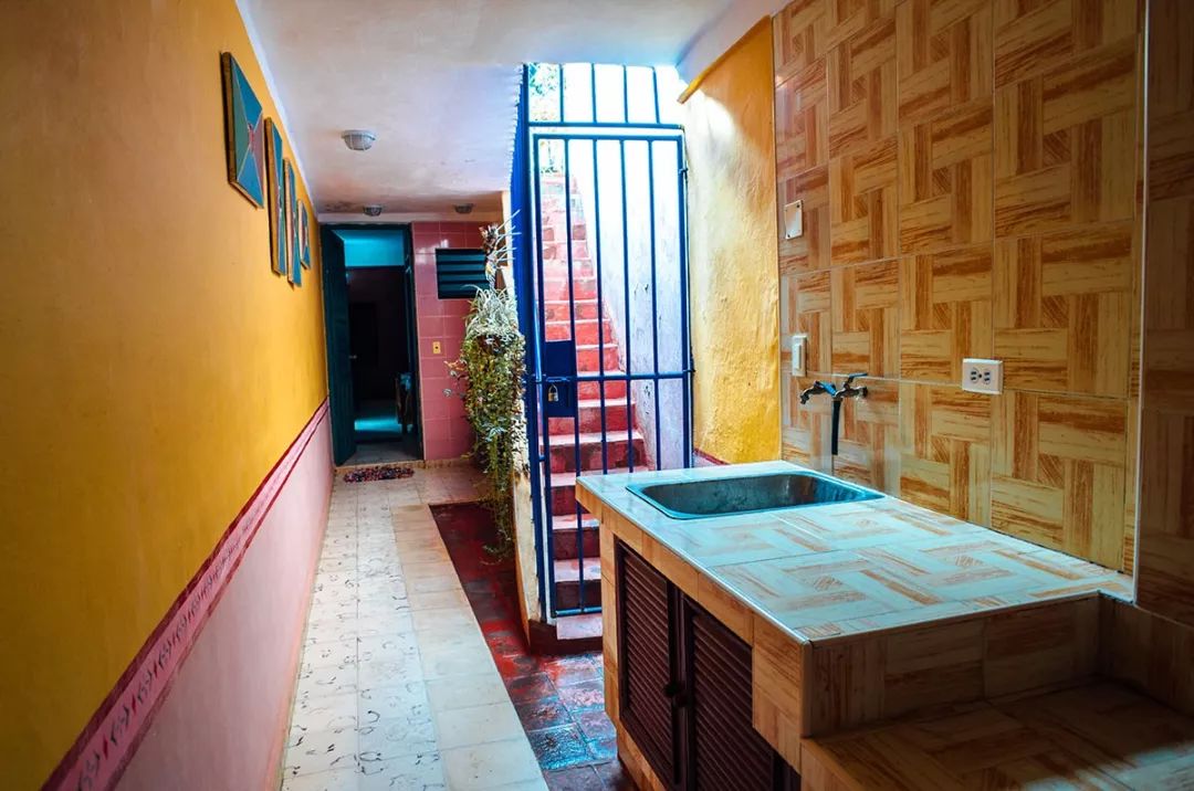 讲真,你们理科生去到古巴都得失业