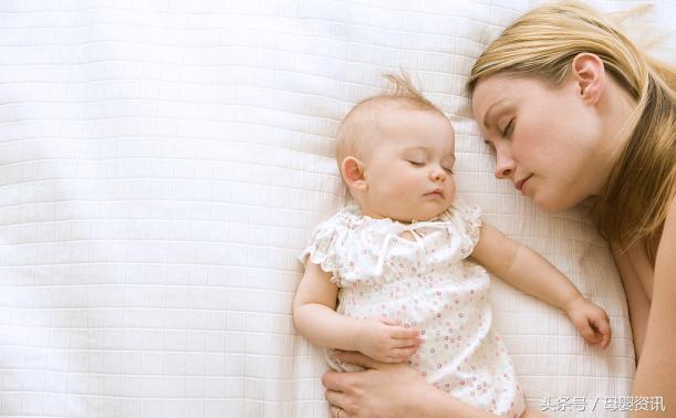 宝宝掉床说法,宝宝掉床底怎么办需要拍片吗