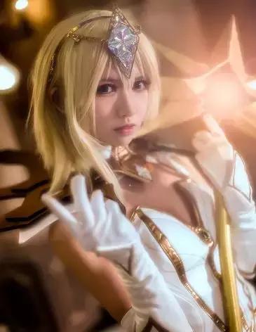 鳗鱼霏儿cos小鸟,鳗鱼霏儿cos精选集